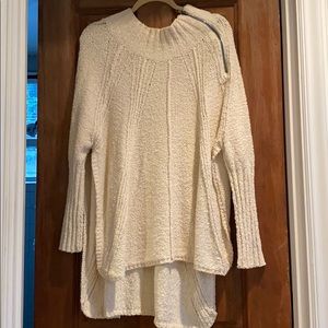 Cream poncho style boho sweater !